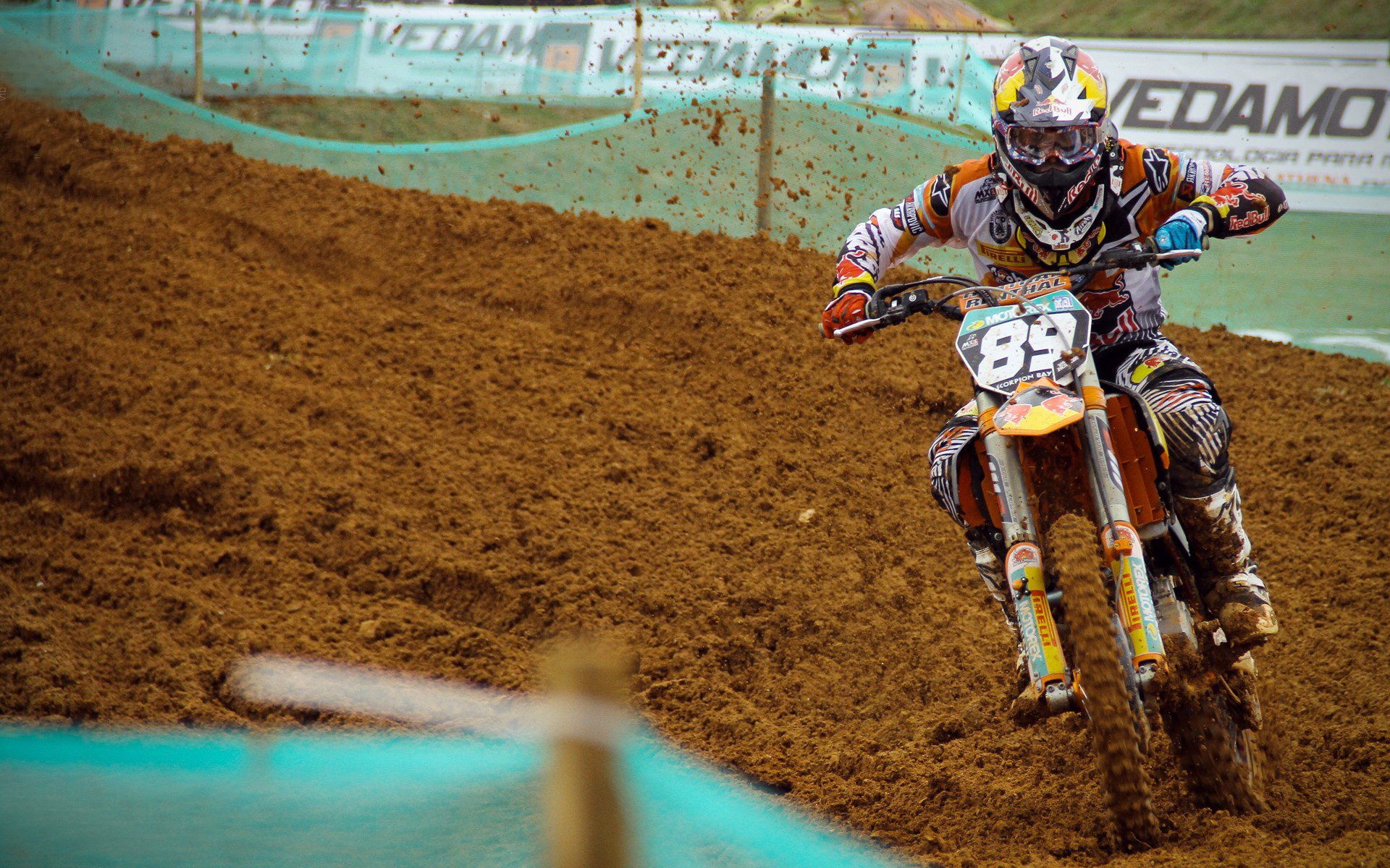 Jiuyou-_极限攀岩比赛：天与地的极限碰撞_，关于极限攀岩的电影