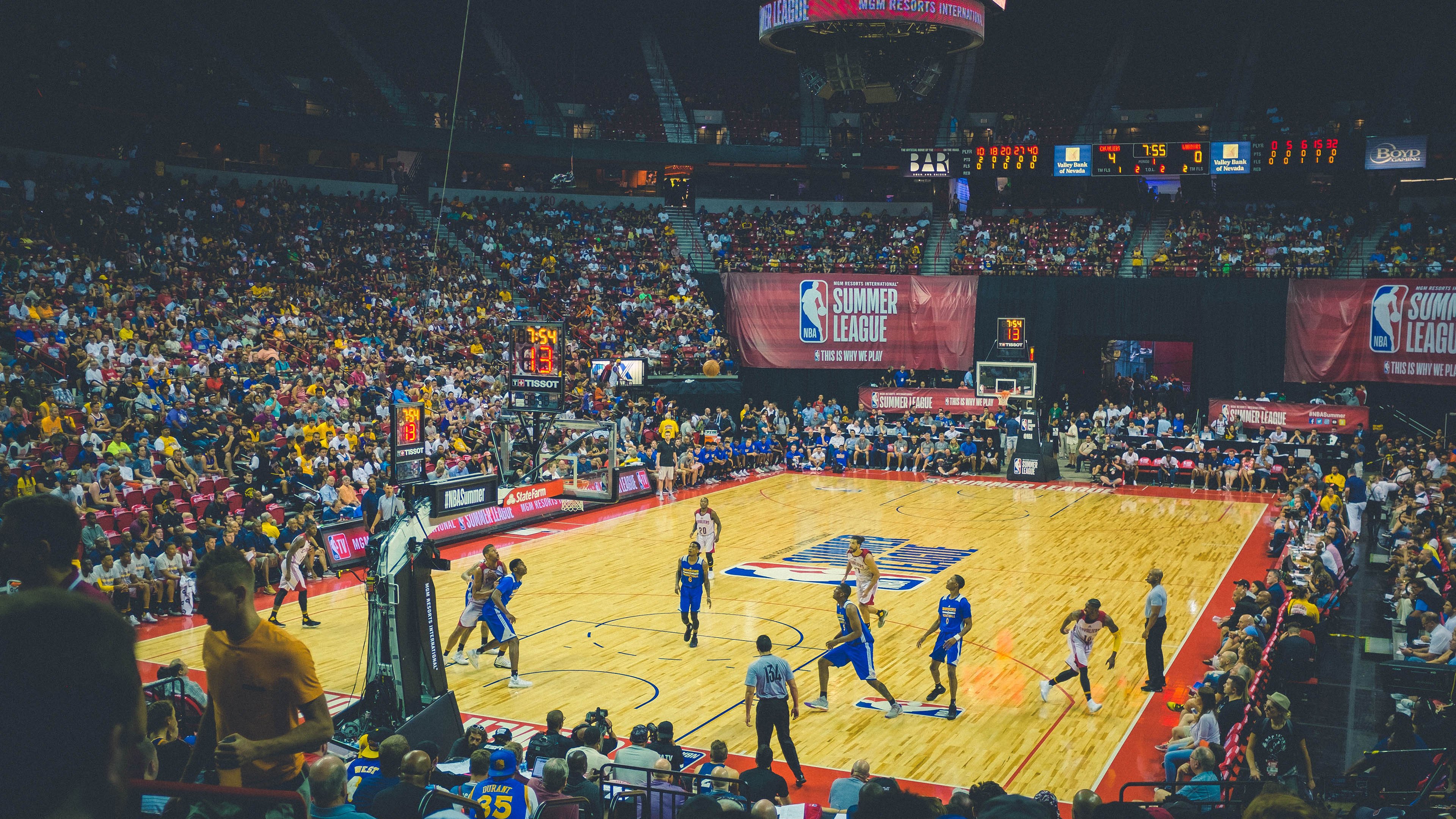 九游娱乐网站体验棒-特色篮球城项目创新发展，推动城市体育产业新突破，城市篮球公园