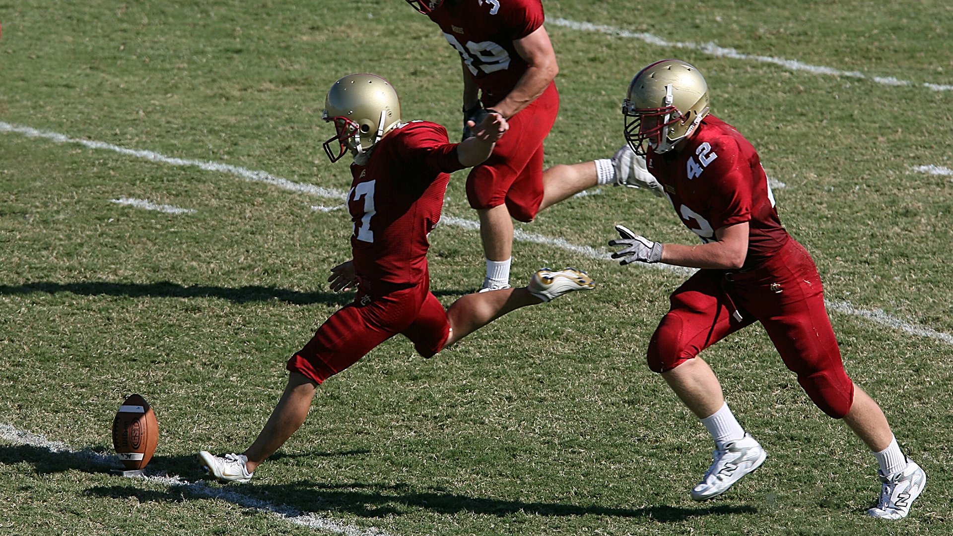 青少年足球基础设施全面升级,家庭支持度持续提升,青少年足球基础训练